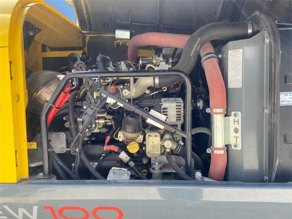 Excavadora de ruedas Wacker Neuson EW100 (7057): foto 7 Excavadora de ruedas Wacker Neuson EW100 (7057): foto 7