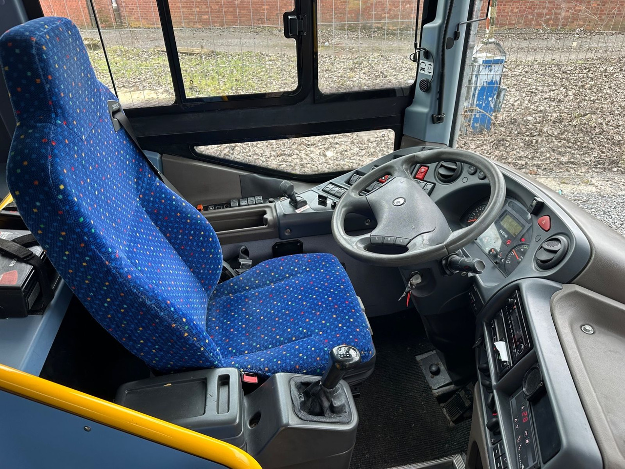 Iveco Irisbus Crossway LE SFR 162 *AC*100 km/h*Schalt Iveco Irisbus Crossway LE SFR 162 *AC*100 km/h*Schalt - Autobús urbano: foto 5 Iveco Irisbus Crossway LE SFR 162 *AC*100 km/h*Schalt Iveco Irisbus Crossway LE SFR 162 *AC*100 km/h*Schalt - Autobús urbano: foto 5