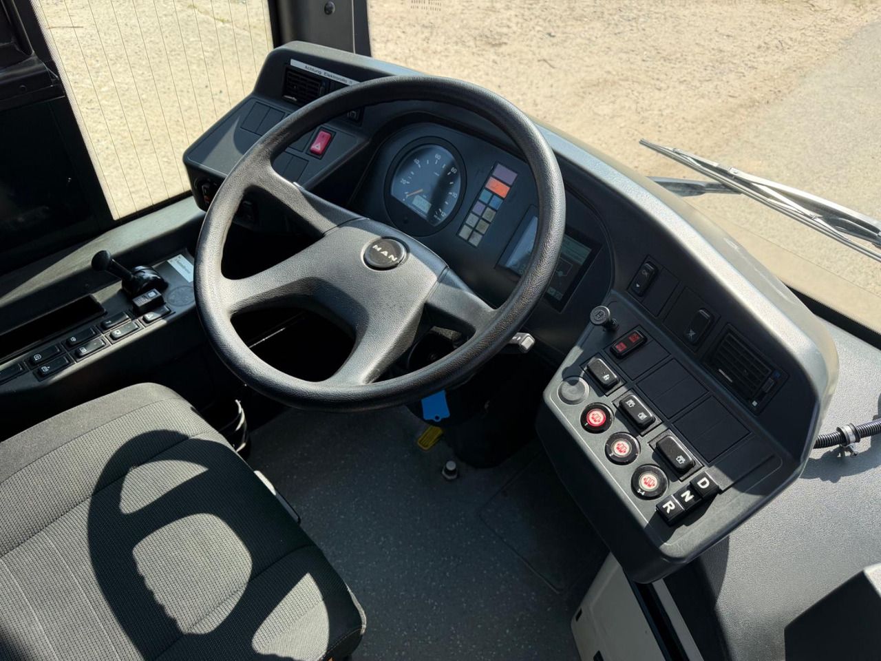 MAN A 23 Lion´s City G (364 tkm*Retader*Klima) - Autobús articulado: foto 4 MAN A 23 Lion´s City G (364 tkm*Retader*Klima) - Autobús articulado: foto 4