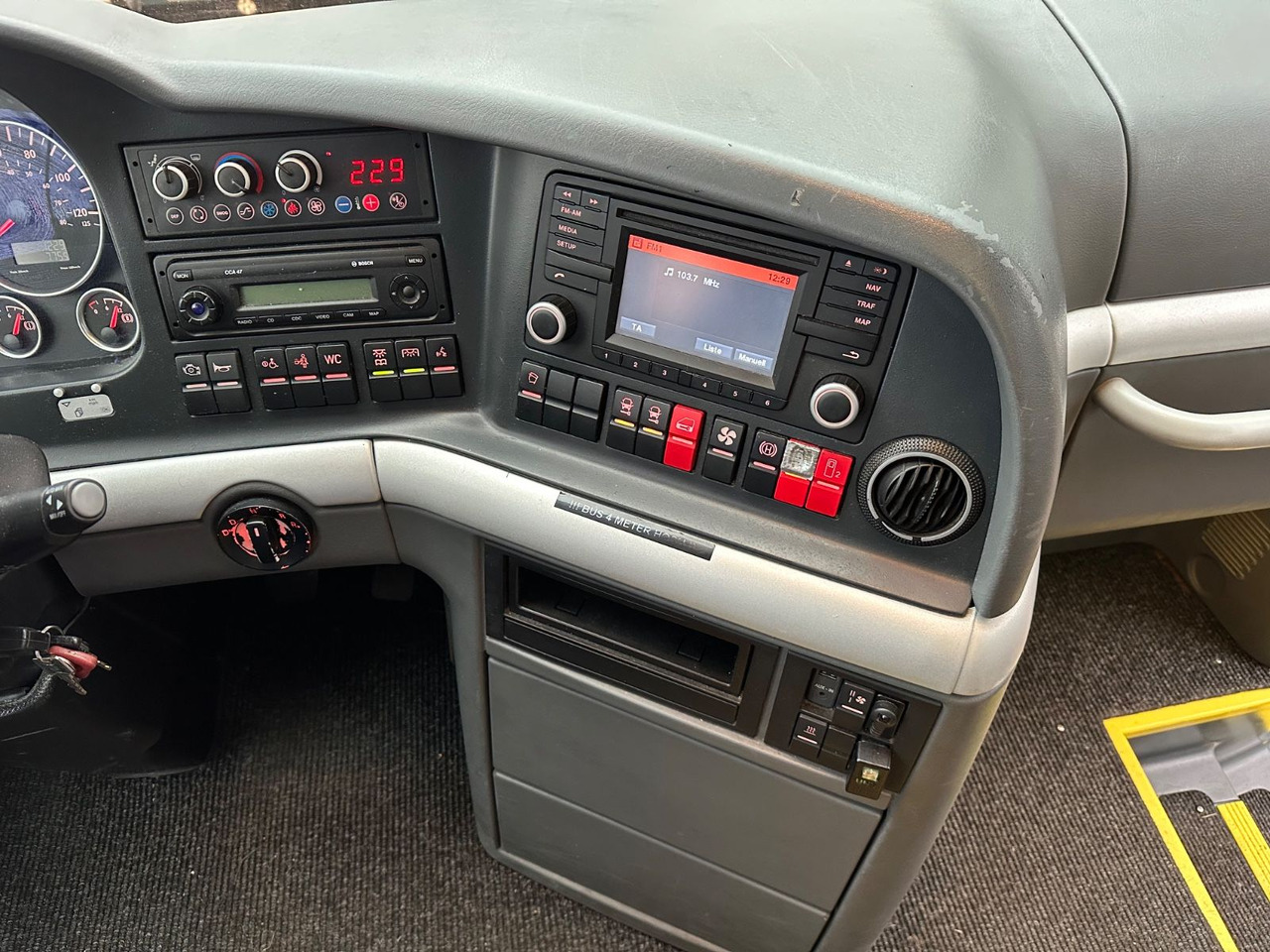 Leasing financiero de MAN R08 Lions Coach L (wenig Km*Behinderten gerecht) MAN R08 Lions Coach L (wenig Km*Behinderten gerecht) leasing MAN R08 Lions Coach L (wenig Km*Behinderten gerecht) MAN R08 Lions Coach L (wenig Km*Behinderten gerecht): foto 15 Leasing financiero de MAN R08 Lions Coach L (wenig Km*Behinderten gerecht) MAN R08 Lions Coach L (wenig Km*Behinderten gerecht) leasing MAN R08 Lions Coach L (wenig Km*Behinderten gerecht) MAN R08 Lions Coach L (wenig Km*Behinderten gerecht): foto 15