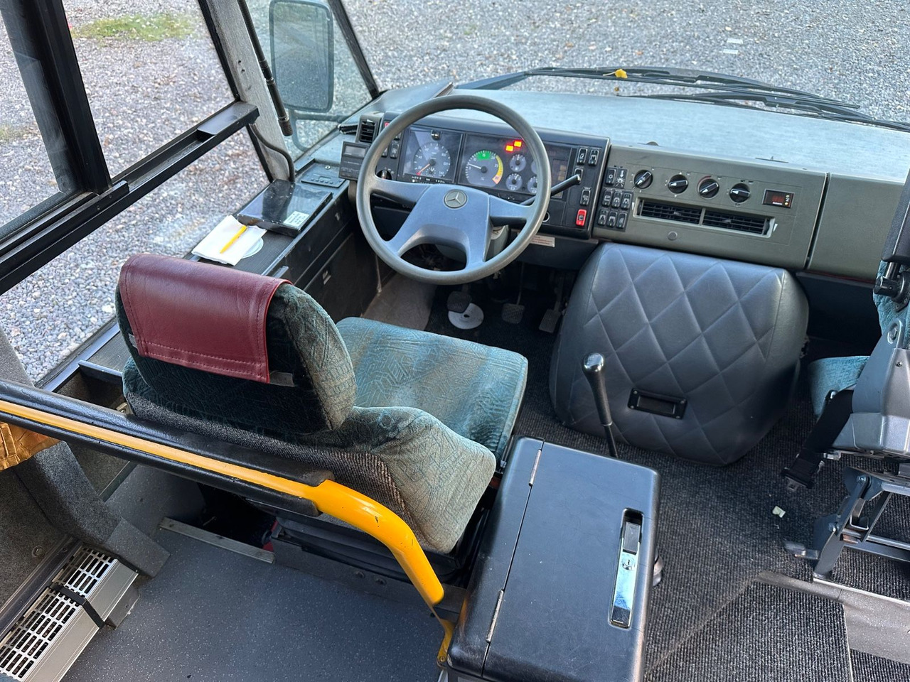 Mercedes-Benz O815 D Teamstar Auwärter (AC*7,49 t) - Minibús, Furgoneta de pasajeros: foto 3 Mercedes-Benz O815 D Teamstar Auwärter (AC*7,49 t) - Minibús, Furgoneta de pasajeros: foto 3