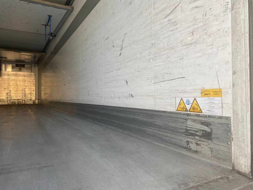 Schmitz Cargobull ThermoKing SKO 24/L FP-45 SLXi 300 Cool - Frigorífico semirremolque: foto 5 Schmitz Cargobull ThermoKing SKO 24/L FP-45 SLXi 300 Cool - Frigorífico semirremolque: foto 5