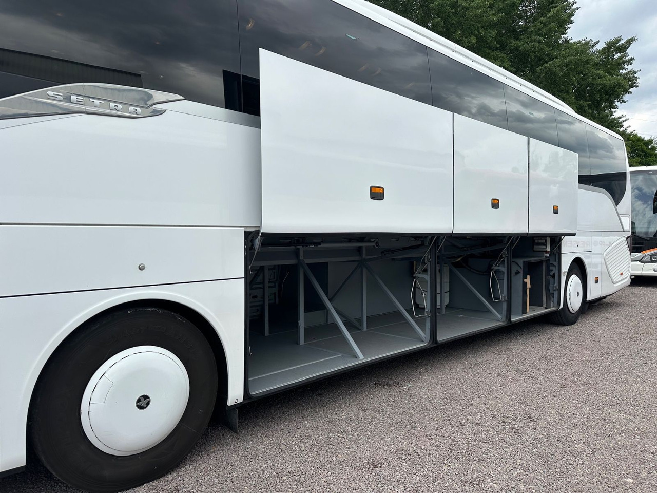 Setra S 516 HD/2A (54 Sitze*DE-Bus) - Autocar: foto 5 Setra S 516 HD/2A (54 Sitze*DE-Bus) - Autocar: foto 5